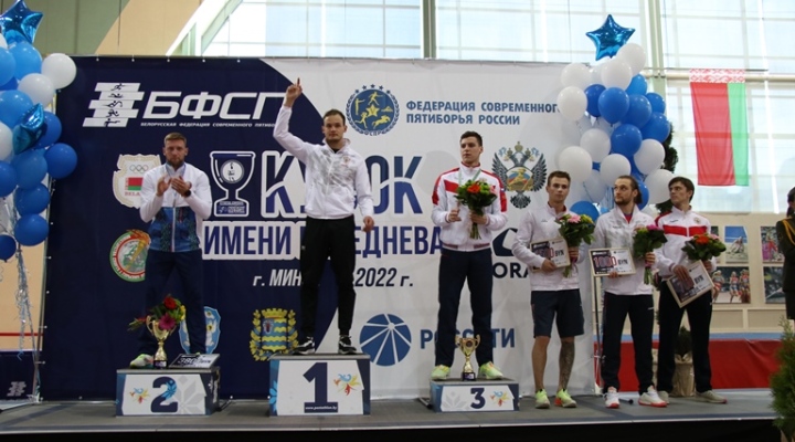 Пьедестал-мужчины1 Пьедестал-мужчины1